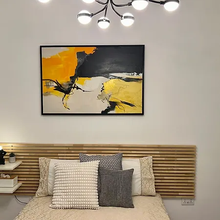 Fatcow Apartment